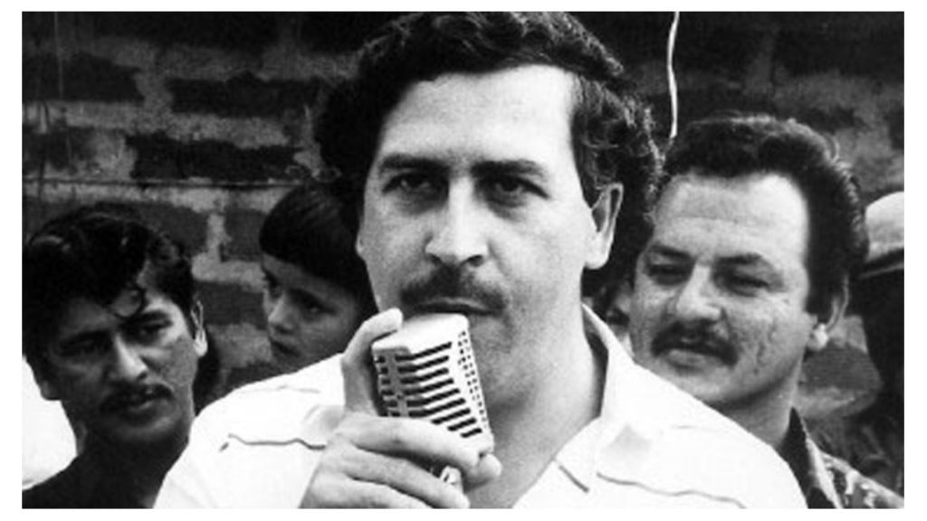 Pablo Escobar conferencia de prensa