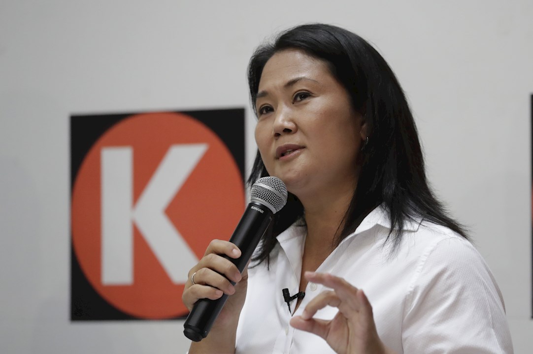 “Este tribunal considera que esta medida resulta suficiente para contrarrestar cualquier riesgo de fuga”: Revocan orden de impedimento de salida del país para Keiko Fujimori