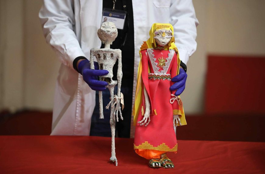 Análisis peruano desmiente la existencia de «momias extraterrestres» exhibidas en México